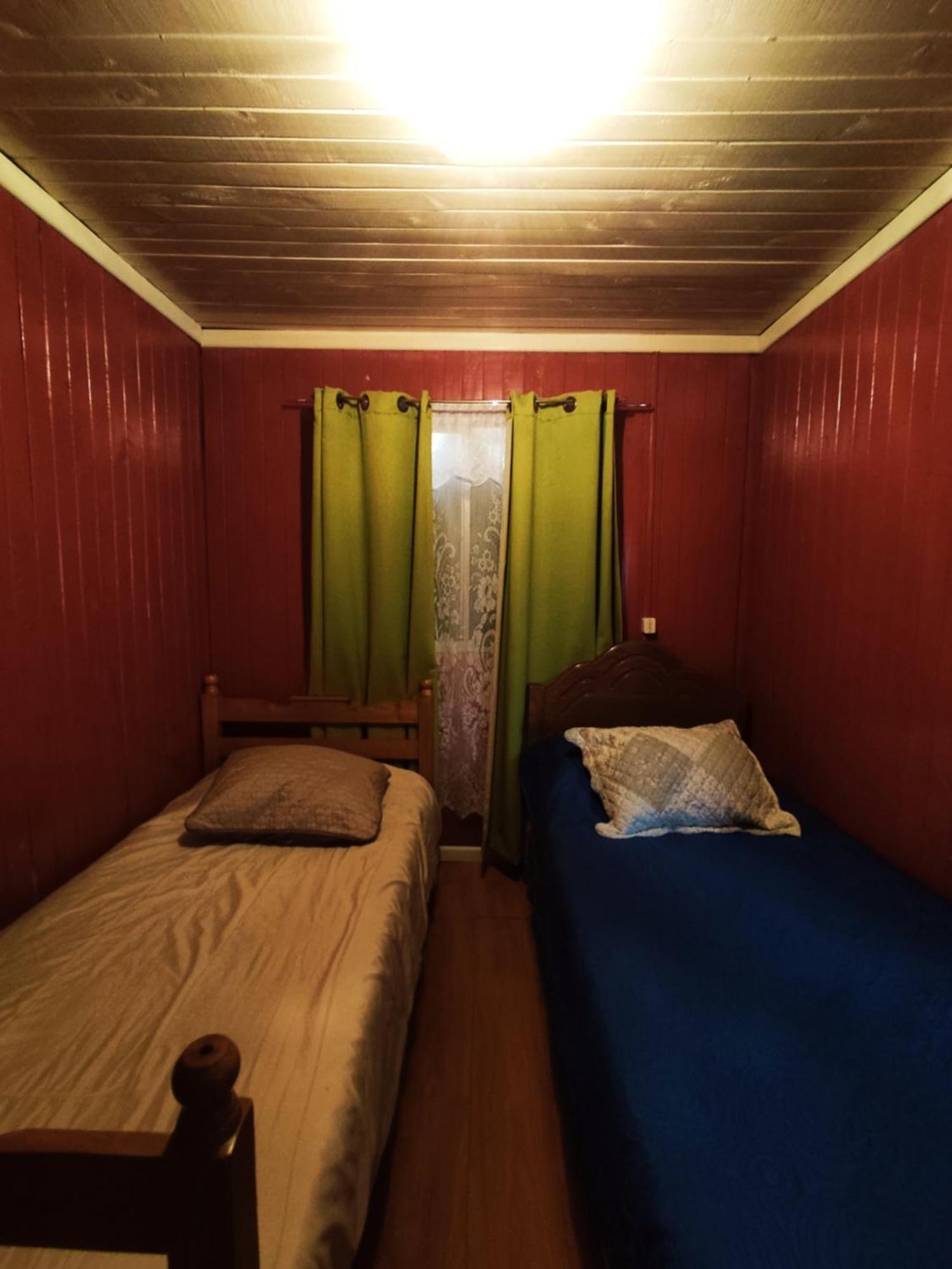 Cabaña la Araucaria El Manzano  Habitación foto